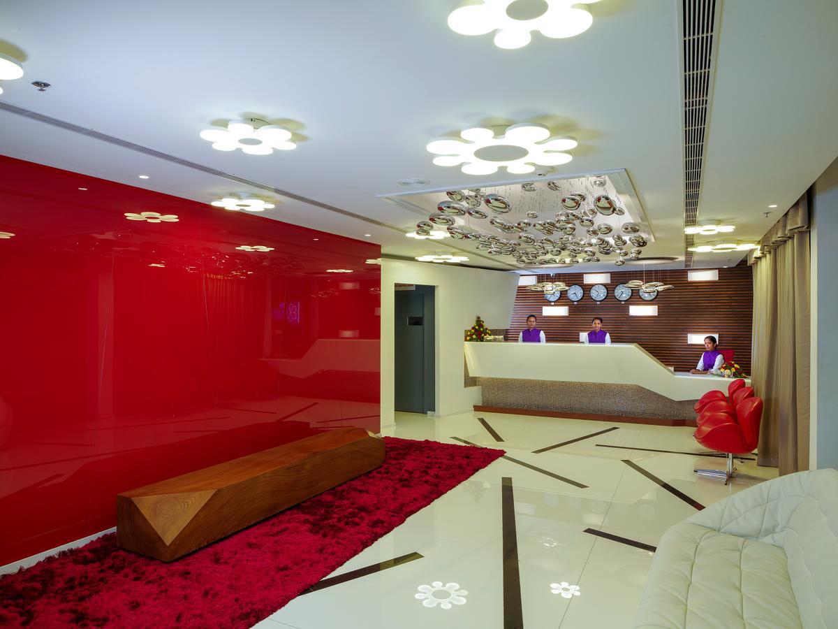 Hotel The Blooms Cochin Kochi Zewnętrze zdjęcie